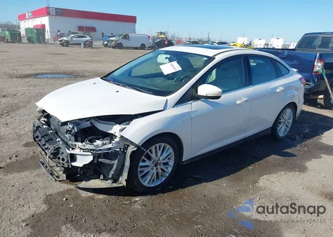2015 Ford Focus Titanium from USA, damaged, VIN 1FADP3J26FL238527